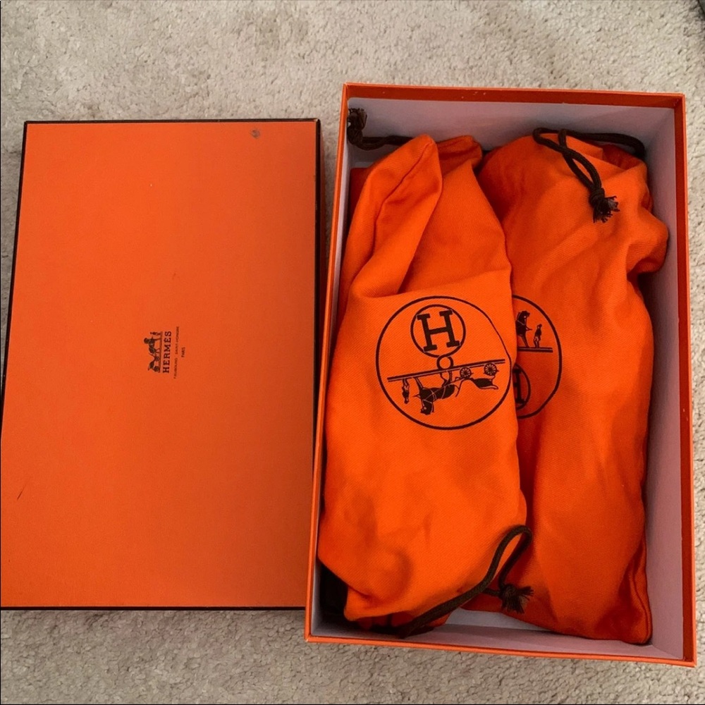 Authentic Hermès Shoes - Picture 4 of 4